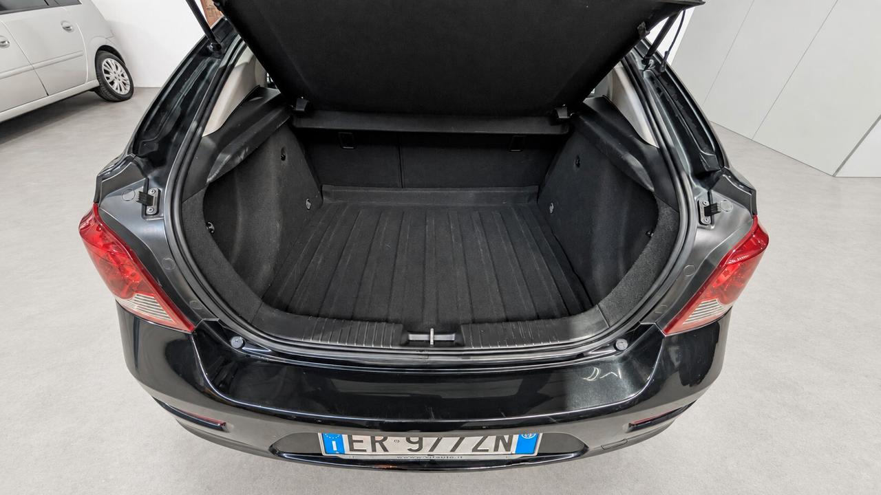 Chevrolet Cruze 1.6 5 porte GPL