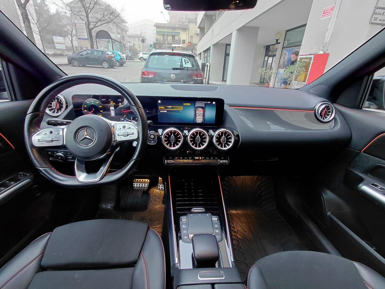 Mercedes-Benz GLA 200 AMG line Premium #7341