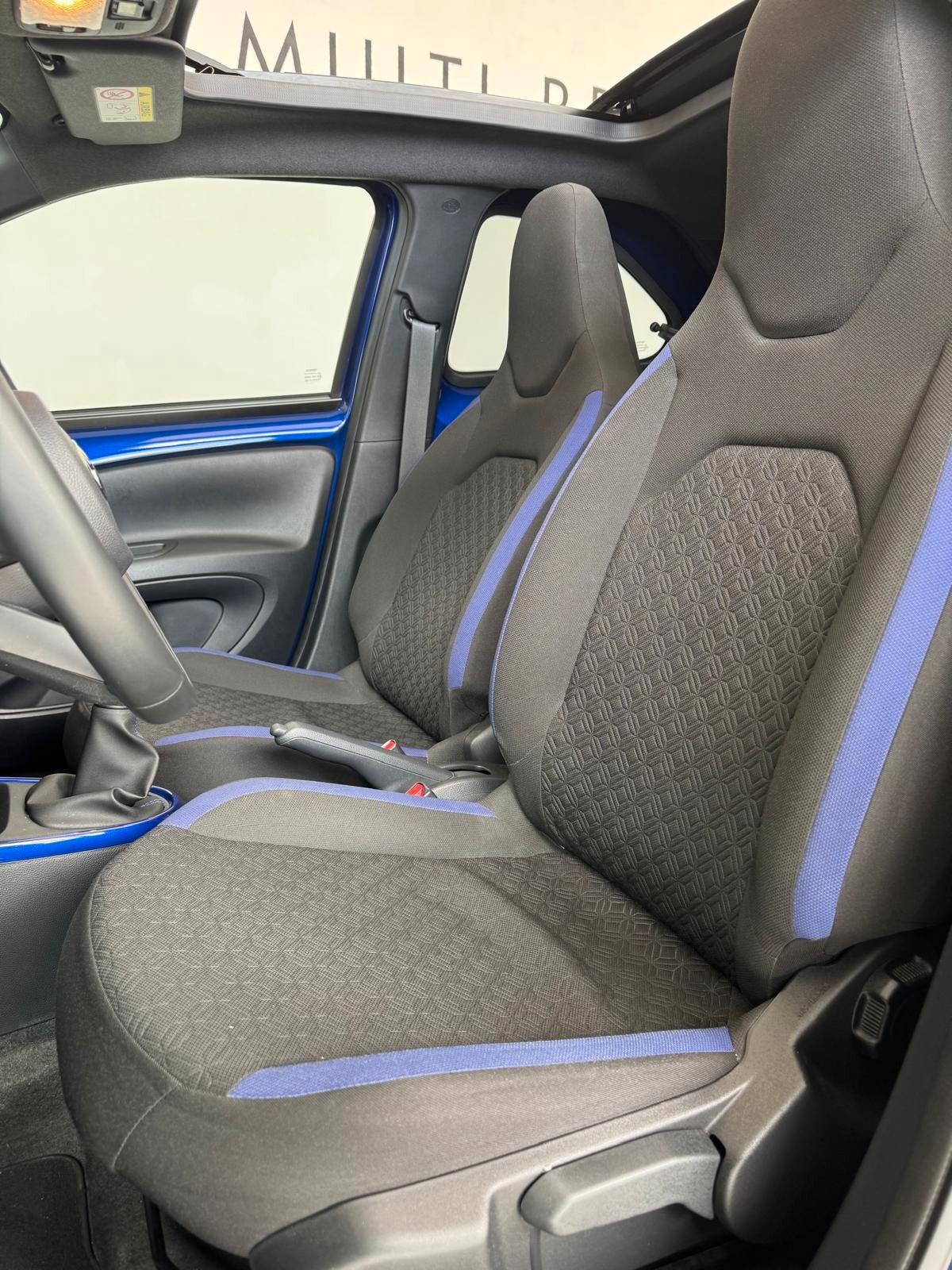 Toyota Aygo X 1.0 VVT-i 72 CV 5 porte Trend