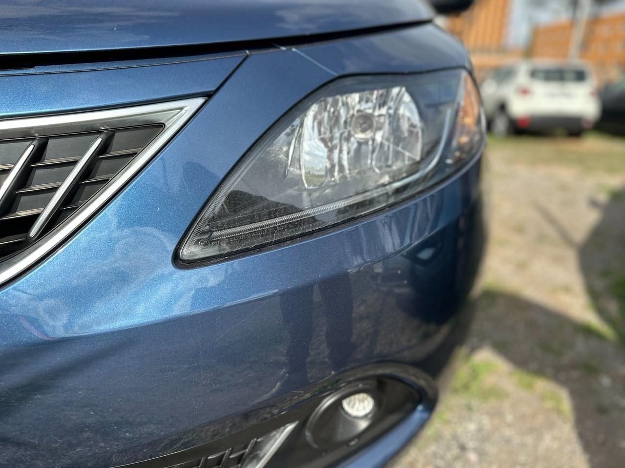 LANCIA Ypsilon III 2021 - Ypsilon 1.0 firefly hybrid Platino s&s 70cv