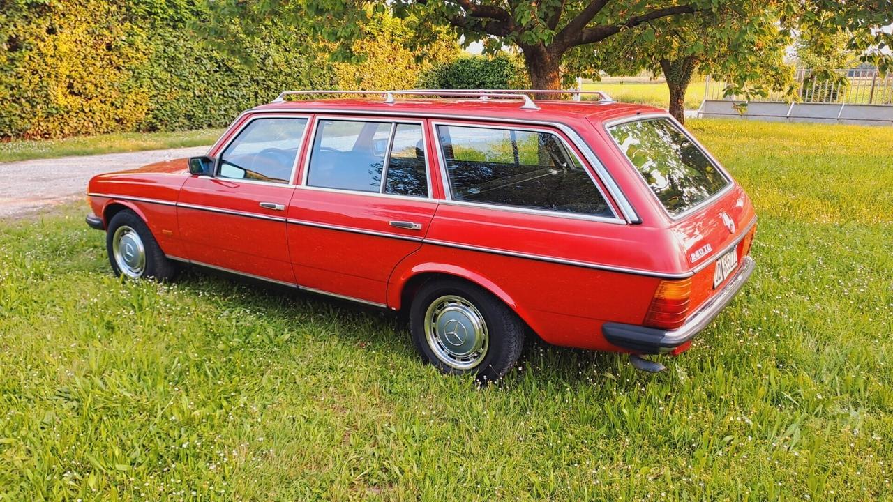 Mercedes-benz 240 TD 5 marce e clima da lieve restauro