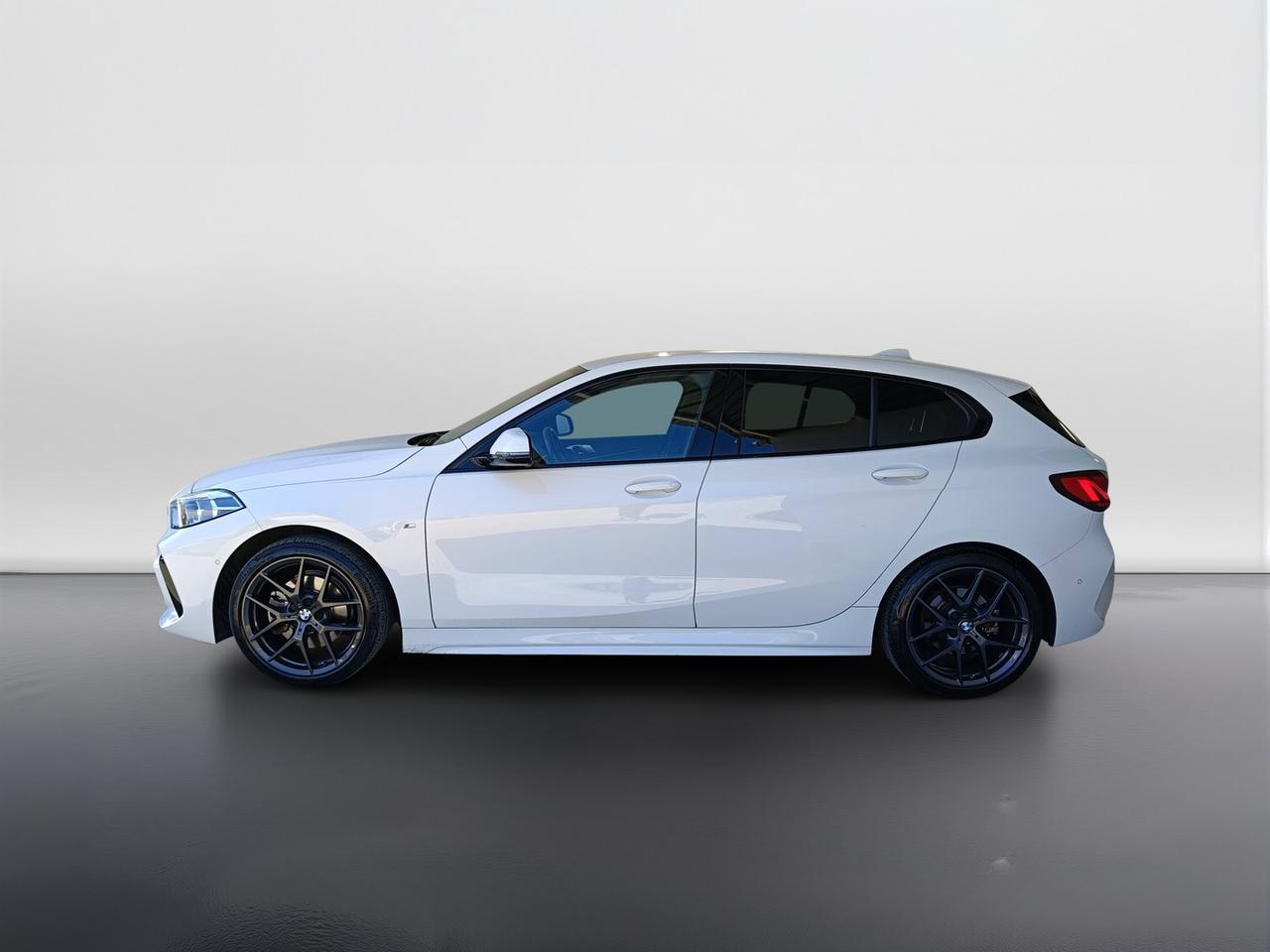 BMW Serie 1 F40 - 118d Msport auto