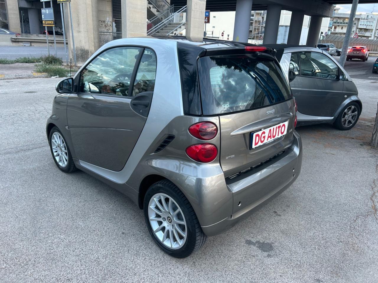 Smart ForTwo 1000 benzina 71 cv 2010