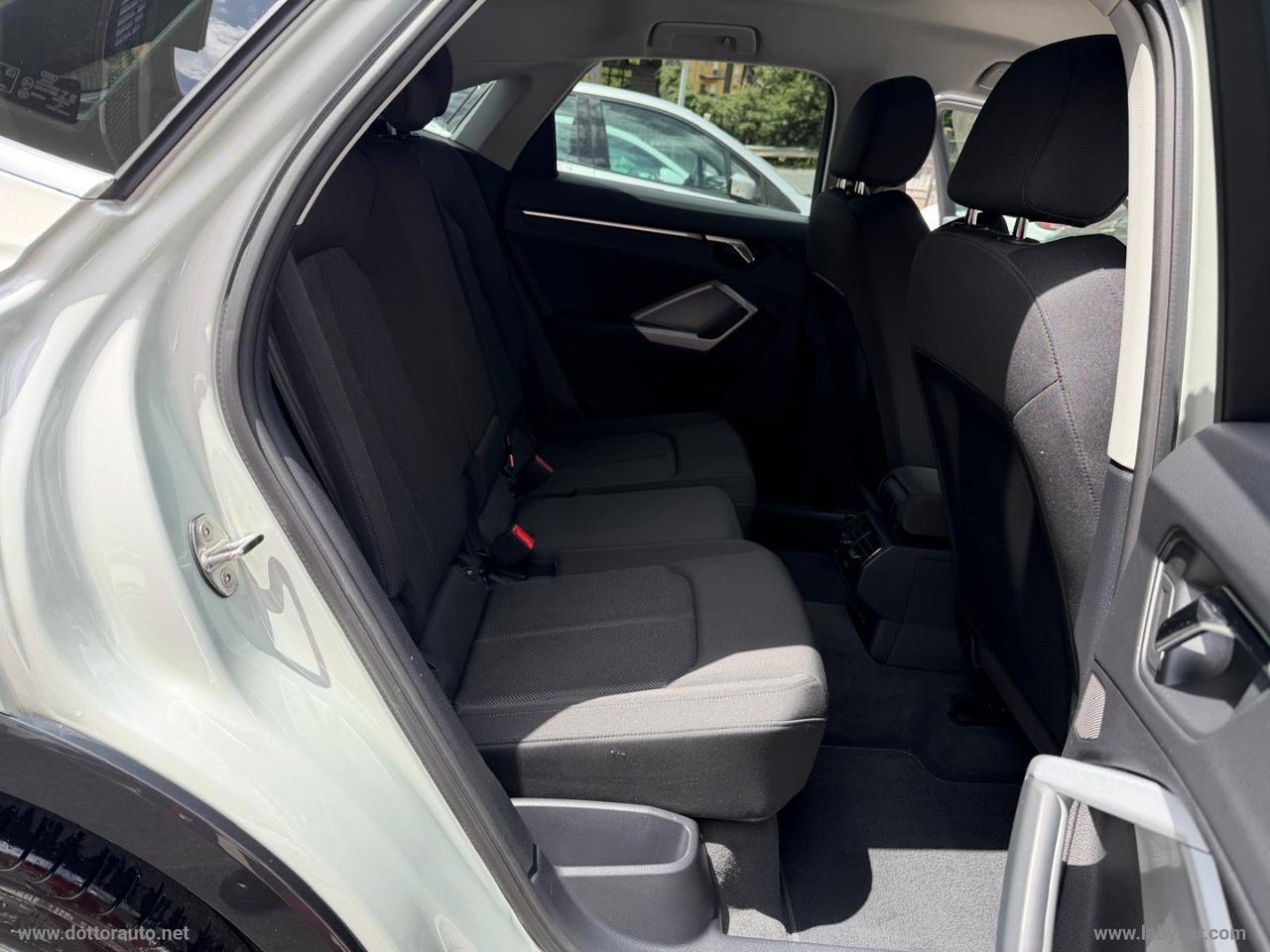 AUDI Q3 35 TDI S tronic S line edition