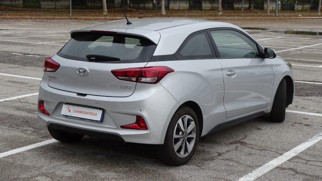 HYUNDAI i20 Coupé 1.2 84 cv, 3p, "Sport", Garanzia...