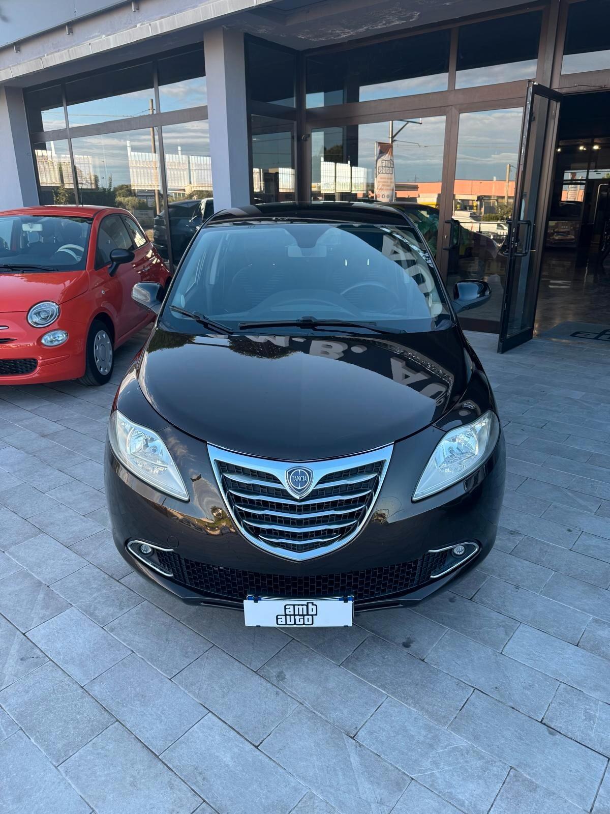 Lancia Ypsilon 1.3 MJT 95 CV 5 porte