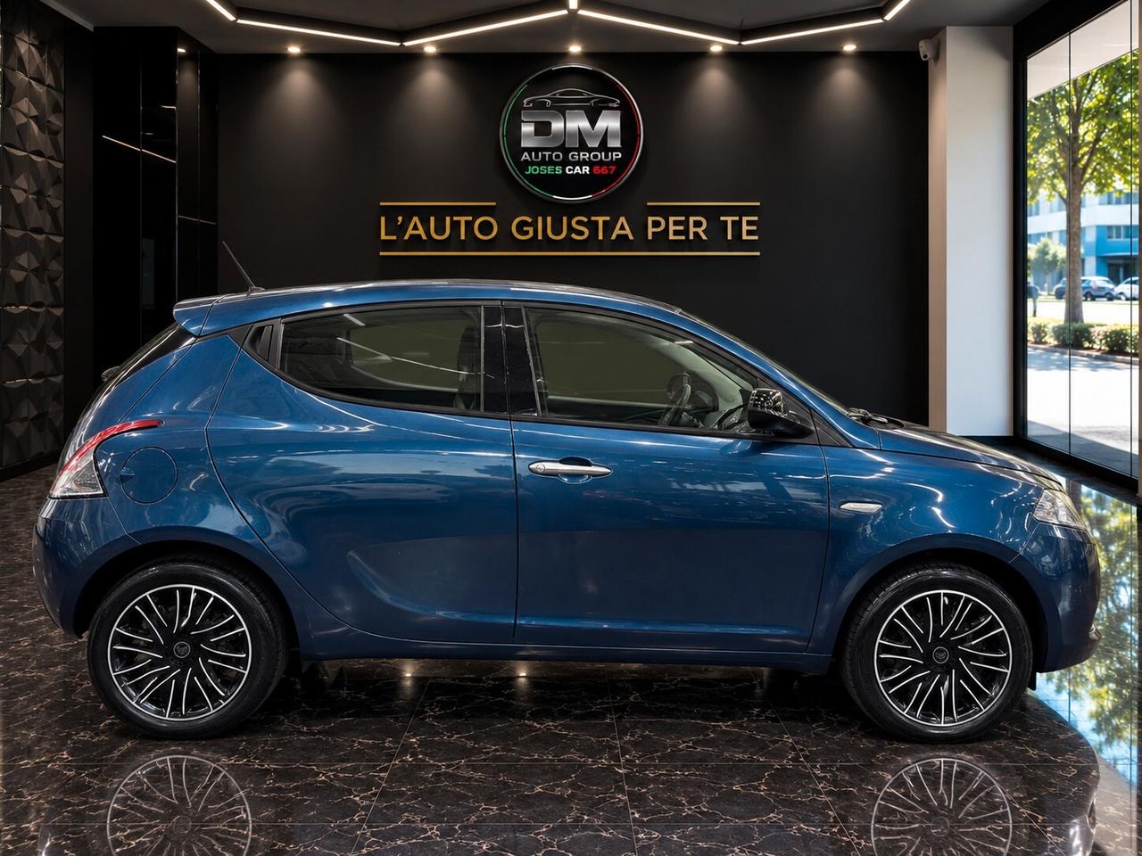Lancia Ypsilon 1.0 FireFly 5 porte S&S Hybrid Gold
