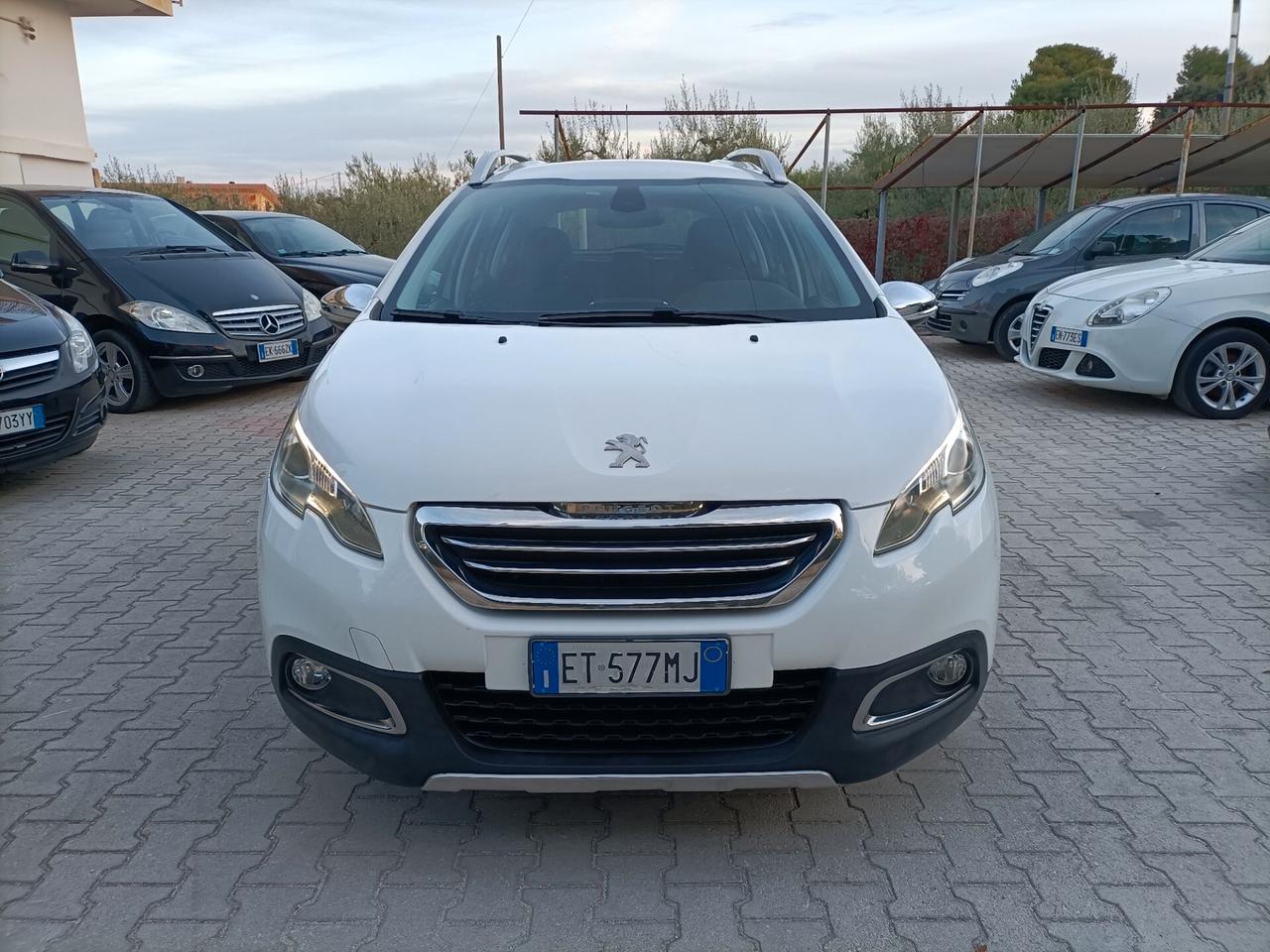 Peugeot 2008 1.6 e-HDi 92 CV Allure/pelle/Navi