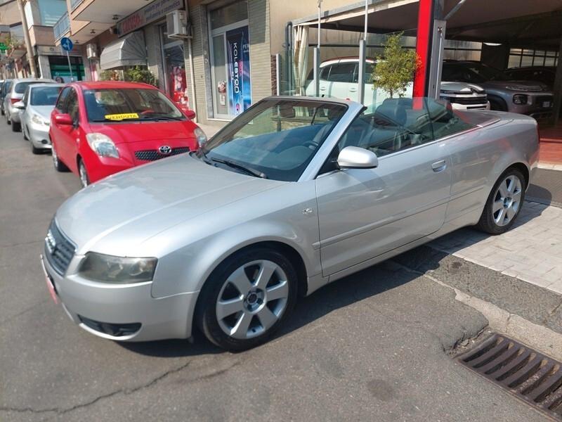 Audi A4 Cabriolet 2.5 V6 TDI cat