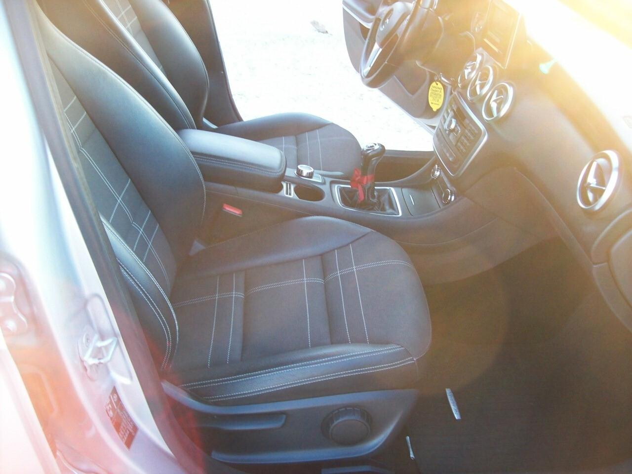 MERCEDES A 200 CD CV.136 PREMIUM "2013"