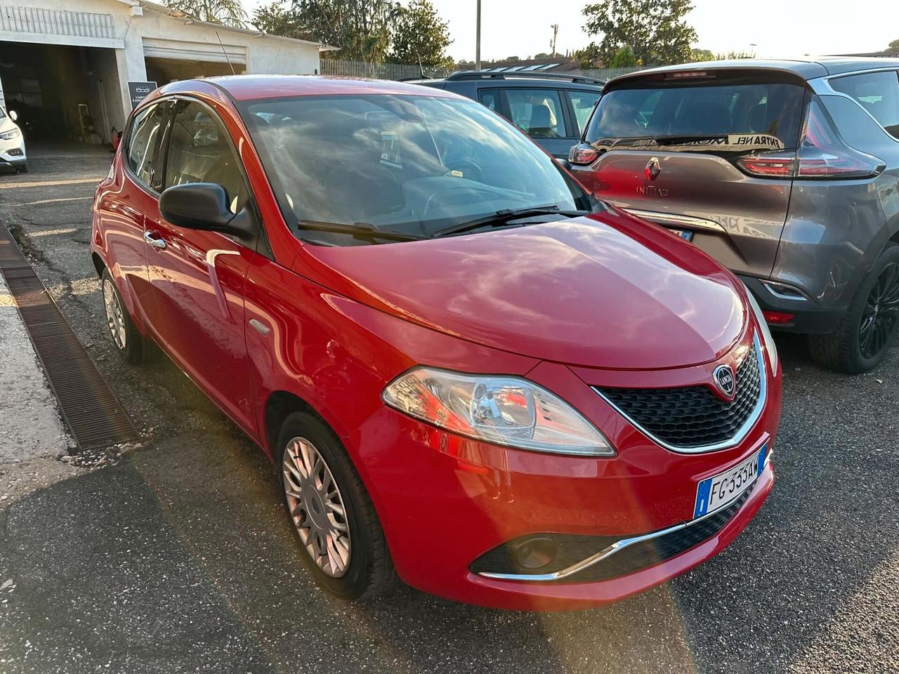 Lancia Ypsilon 1.2 69 CV 5 porte Gold