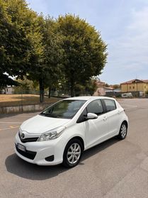 Toyota Yaris 1.0 5P Lounge