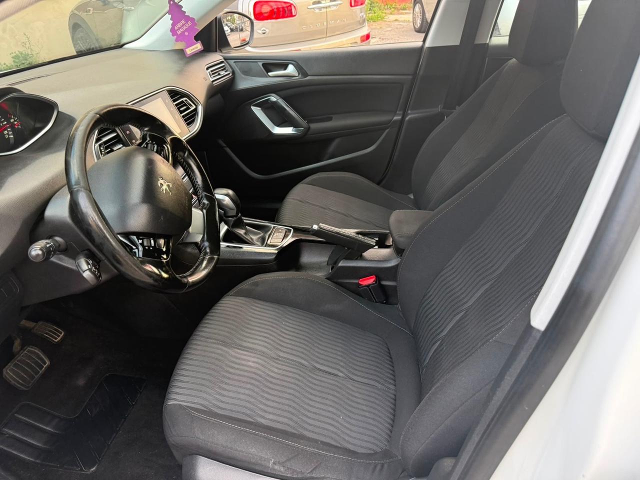 Peugeot 308 BlueHDi 120 S&S SW Business