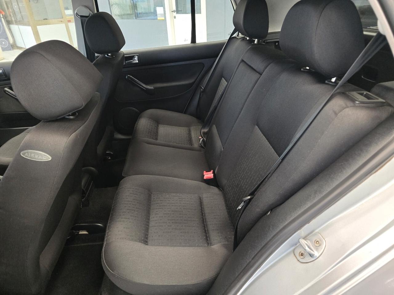 Volkswagen Golf 1.4 16V cat 5 porte