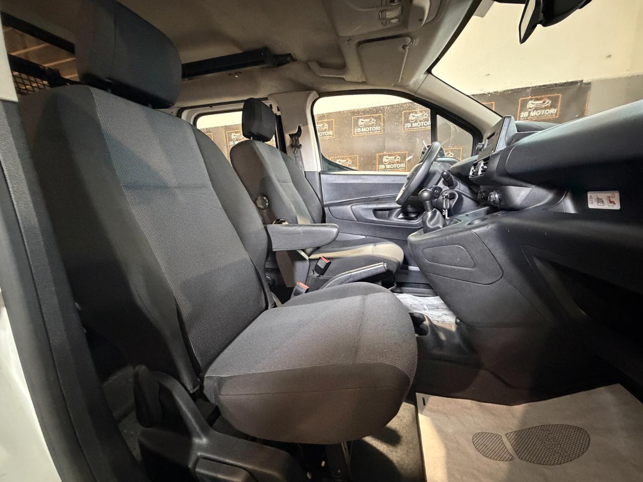 Peugeot Partner BlueHDi 100 S&S PL-DC Furgone Mobile