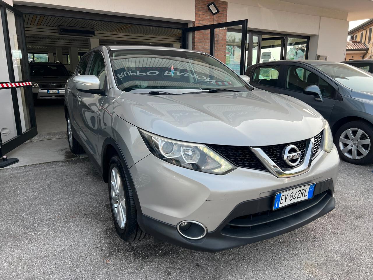 Nissan Qashqai 1.5 dCi Visia