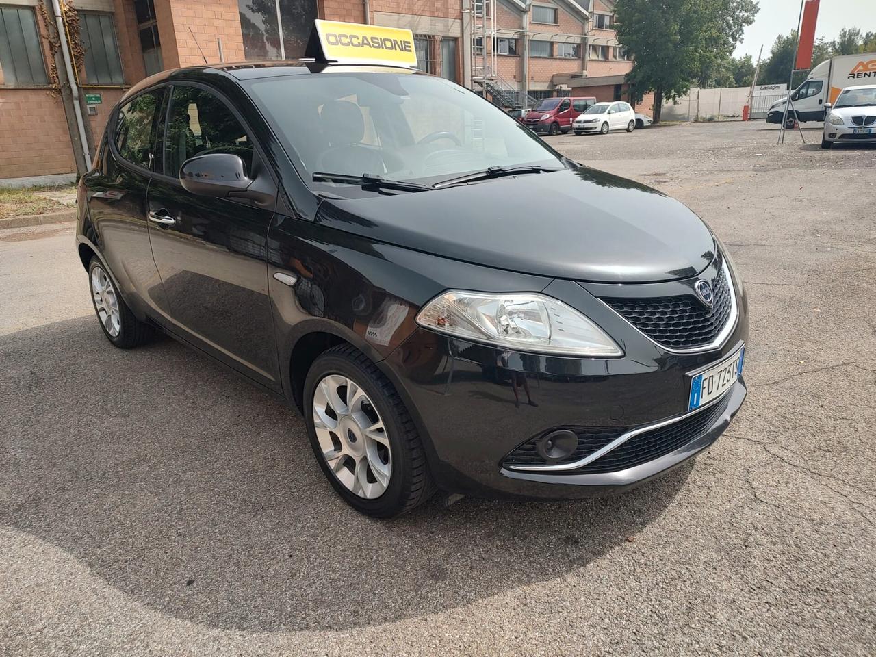 Lancia Ypsilon 1.2 69 CV 5 porte Gold, BENZINA, OK NEOPATENTATI, GARANZIA L.12 MESI
