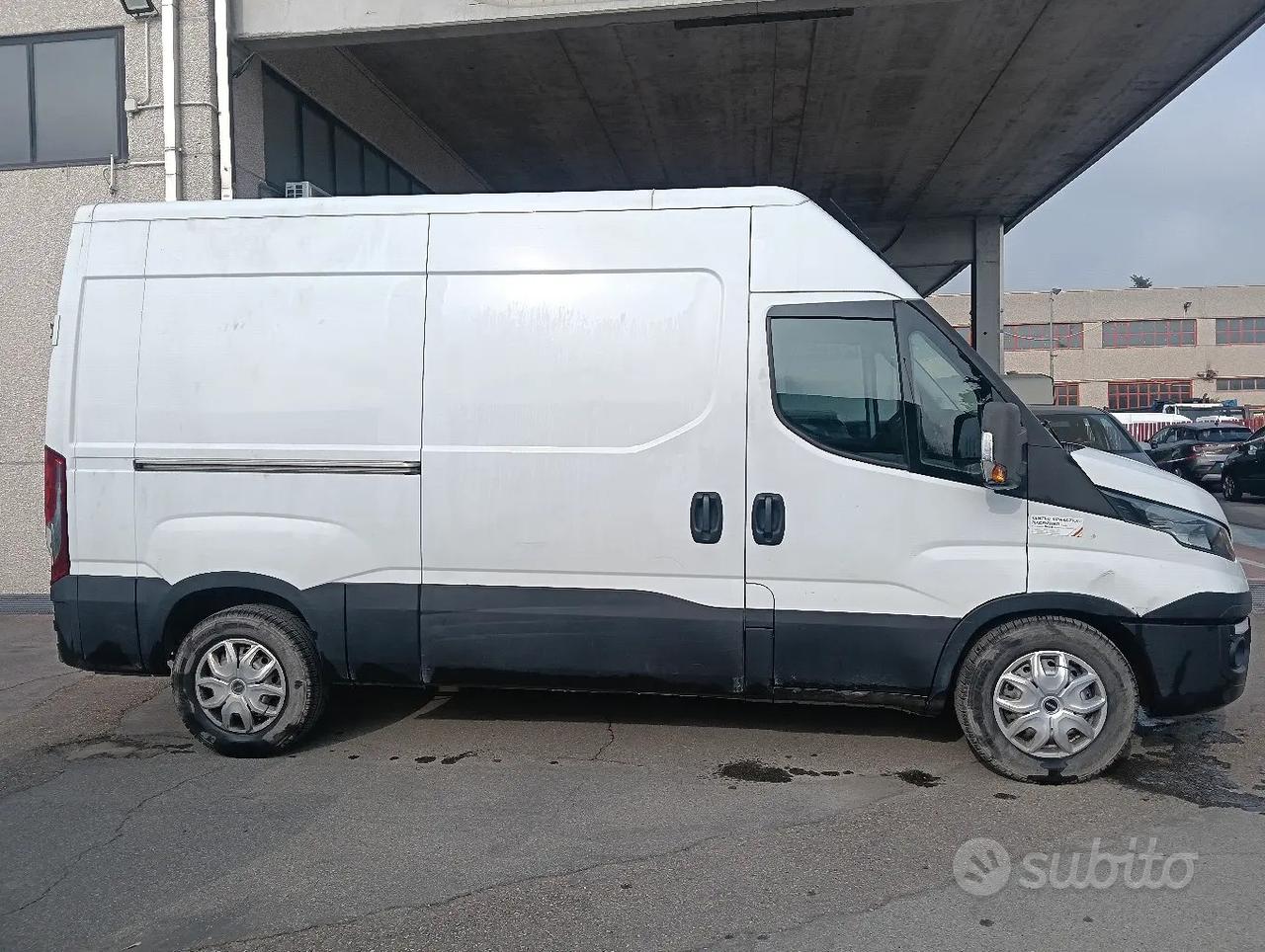 IVECO Daily 35 S15 - 2.3HPT - 2015
