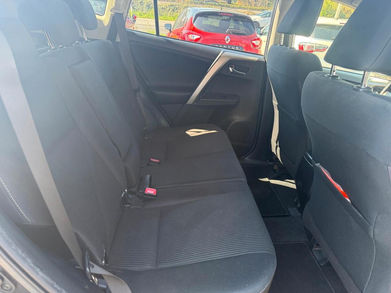 Toyota RAV 4 RAV4 2.2 D-CAT A/T 4WD Lounge