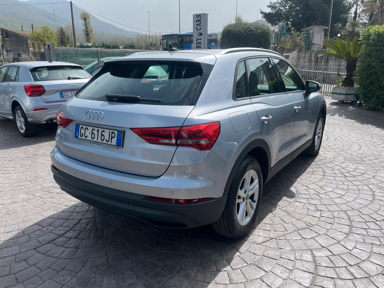 Audi Q3 35 TDI S tronic Business Advanced