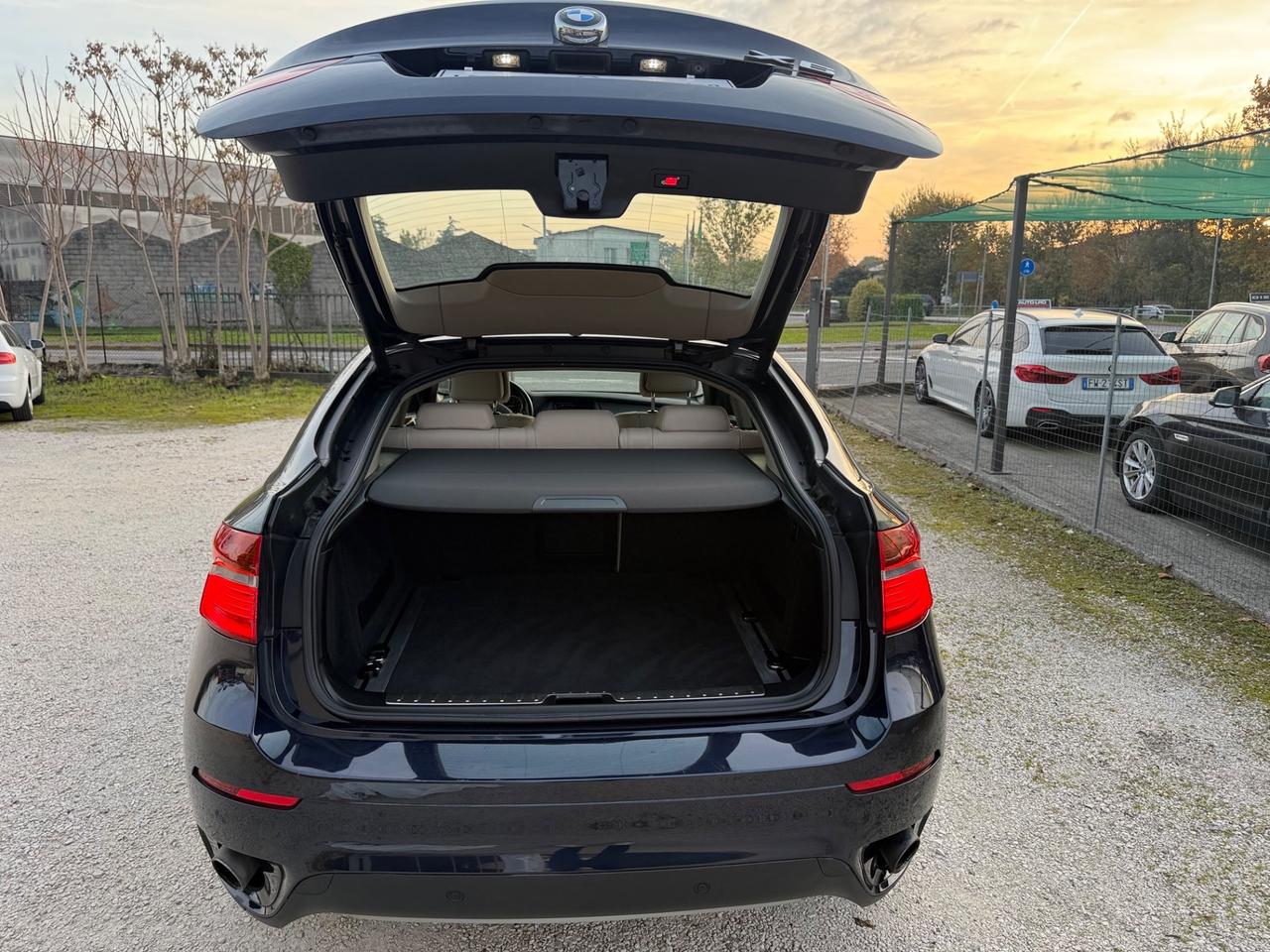 Bmw X6 xDrive35i Futura auto 8m Uniprop Top