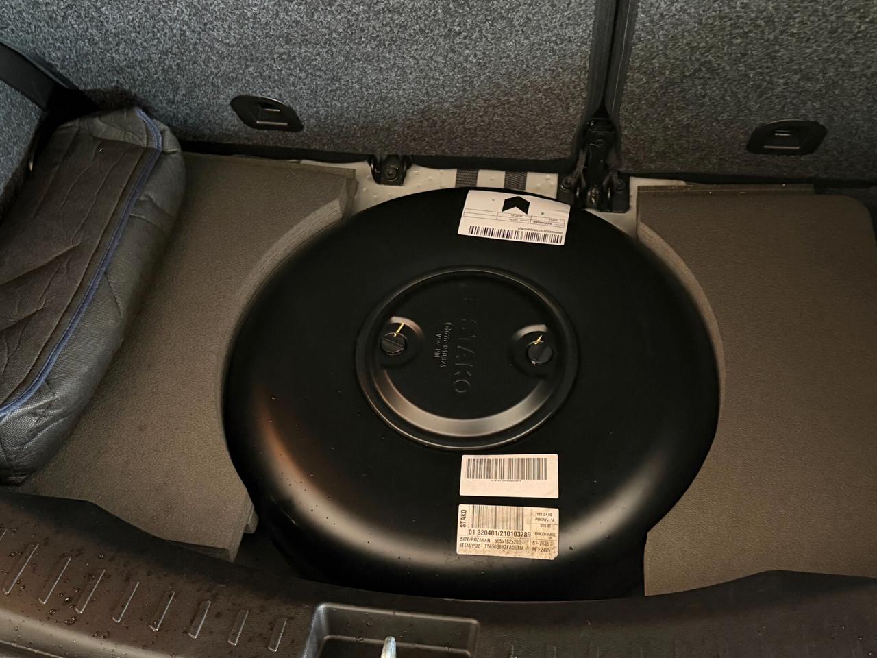 Lancia Ypsilon 1.2 69 cv. EcoChic SILVER (Imp. GPL)