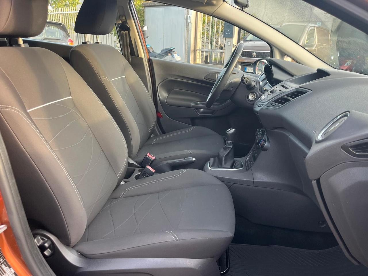Ford Fiesta 1.0 benz SOLO 69.000KM