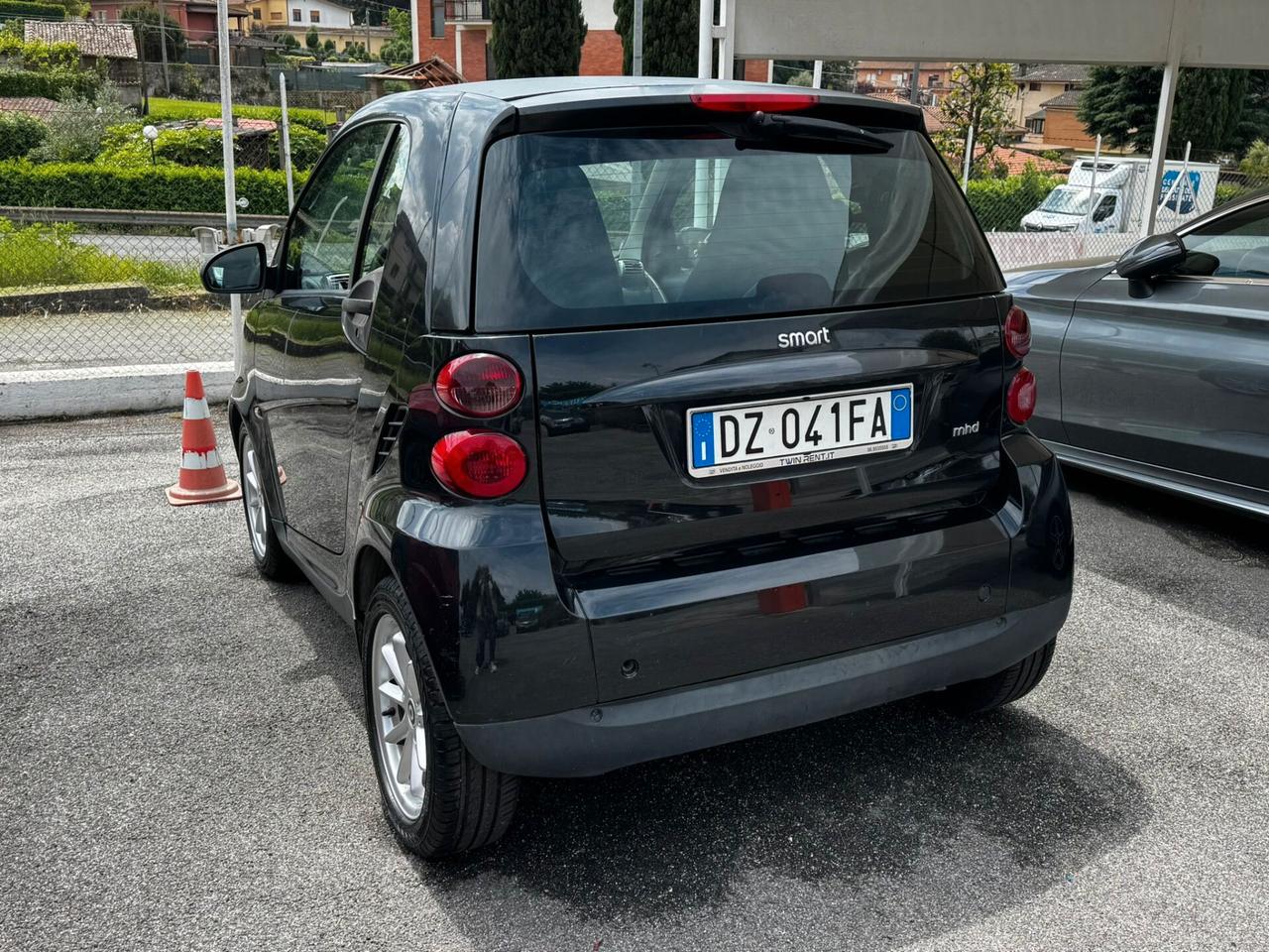 Smart ForTwo 1000 52 kW MHD coupé pure