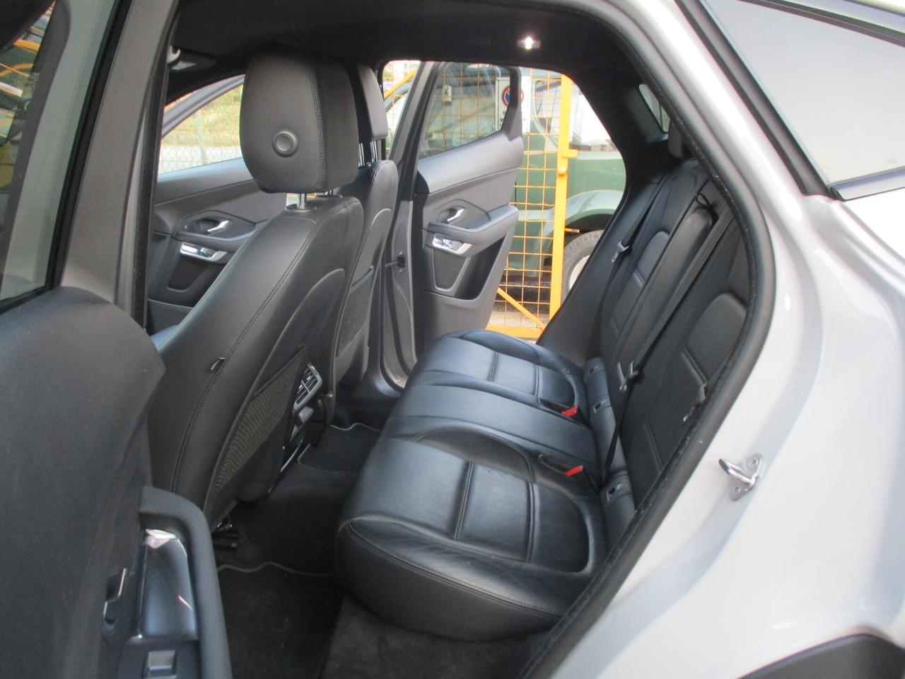 Jaguar E-Pace 2.0D 150 CV AWD aut. R-Dynamic HSE