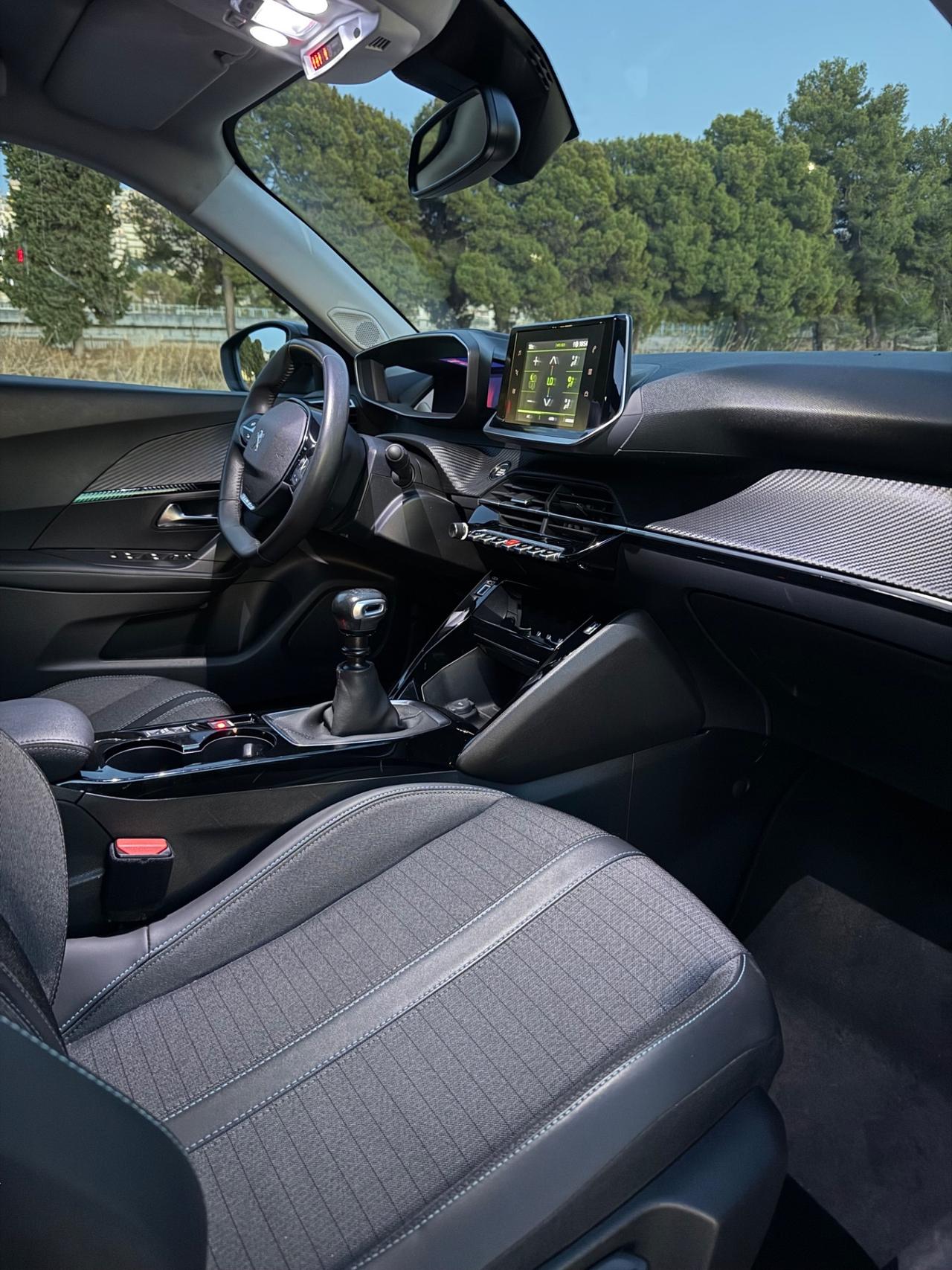 Peugeot 2008 BlueHDi 110 S&S Allure Pack