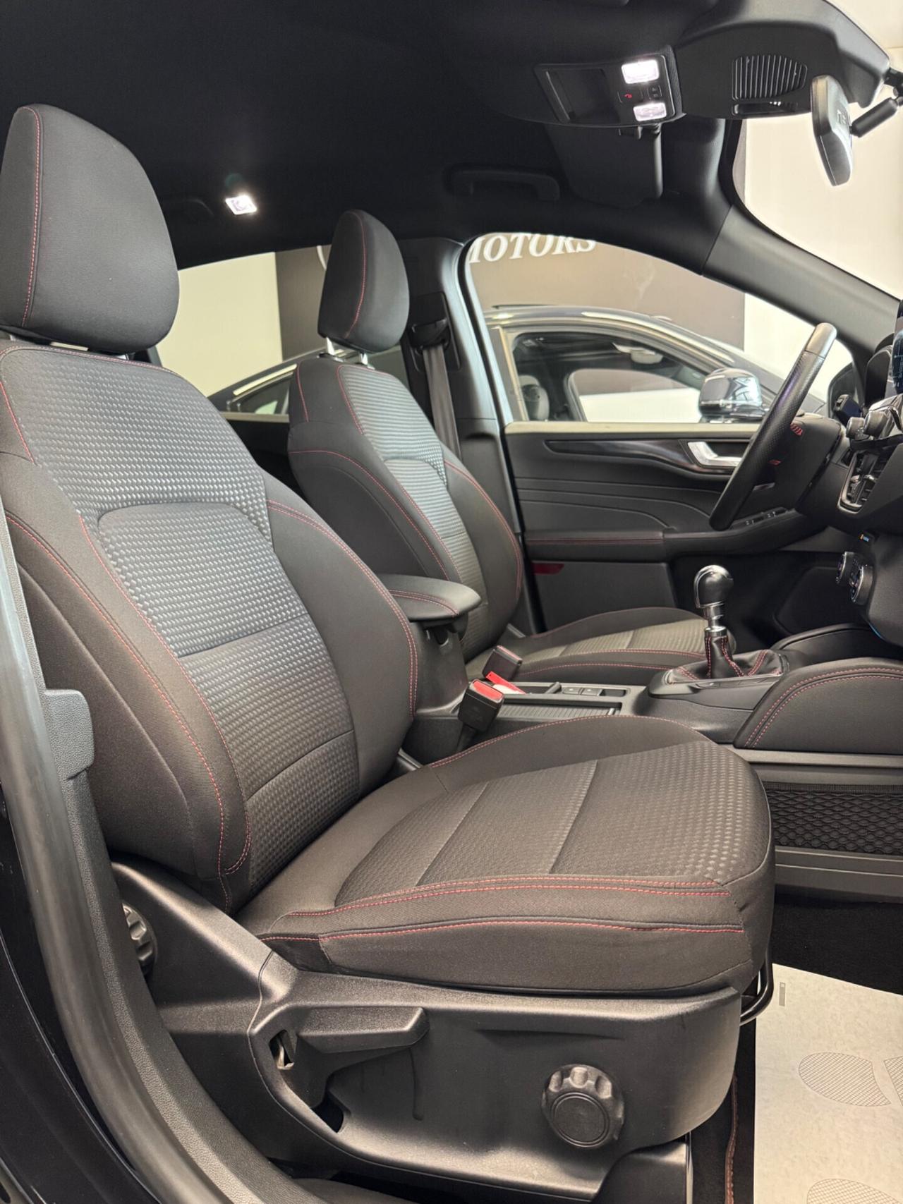 Ford Kuga 1.5 TDCi 120 CV 2WD ST-Line