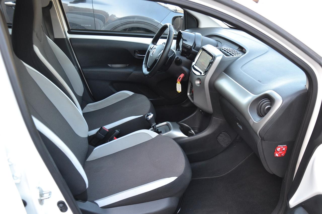 Toyota Aygo 1.0 69CV X-PLAY AUTOMATICA **PREZZO REALE**