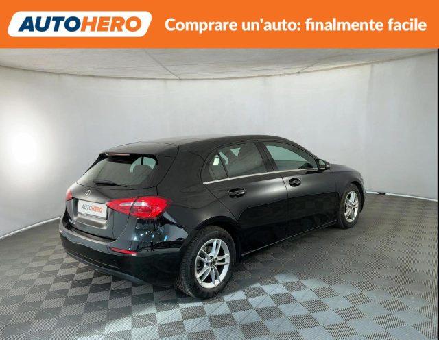 MERCEDES-BENZ A 180 d Automatic Business