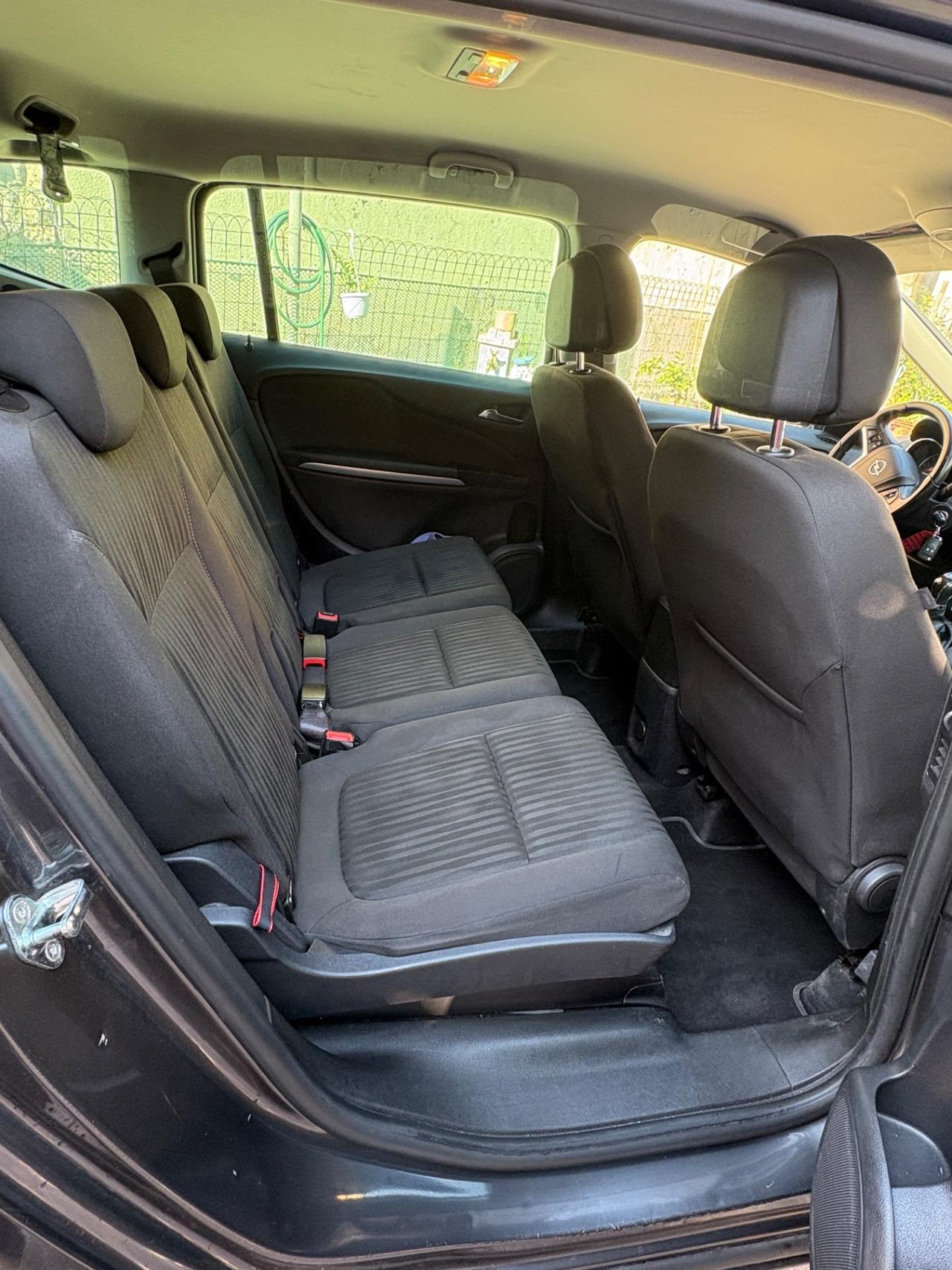 Opel Zafira Tourer 2.0 CDTi 7 posti pronta uso