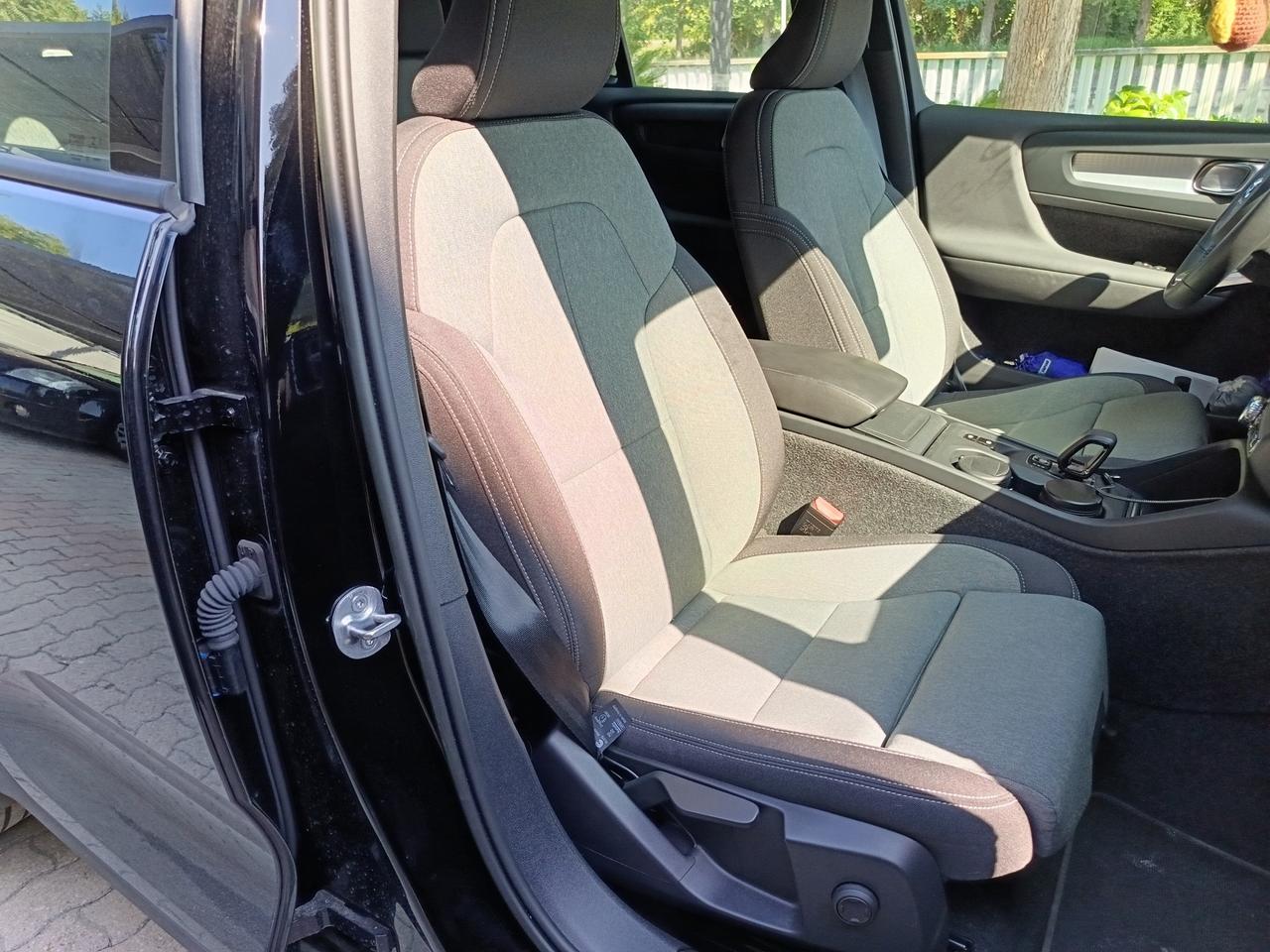 VOLVO XC40 B3 automatico Core