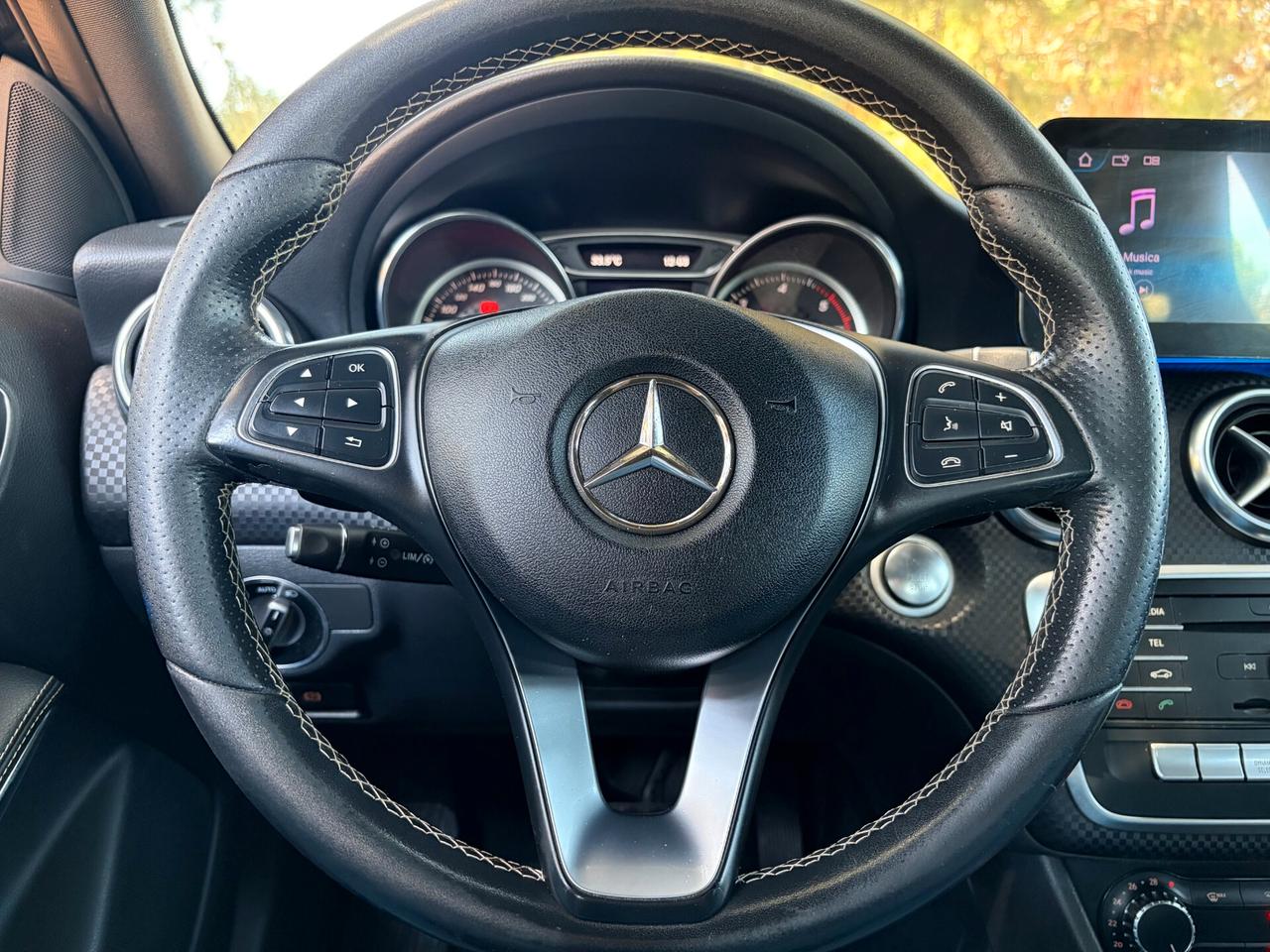 Mercedes-benz A 180 d Automatic Premium