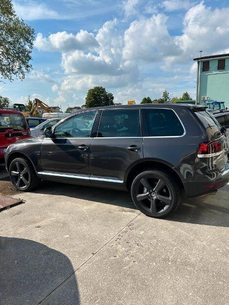Volkswagen Touareg 3.0/240CV V6 TDI DPF tip.