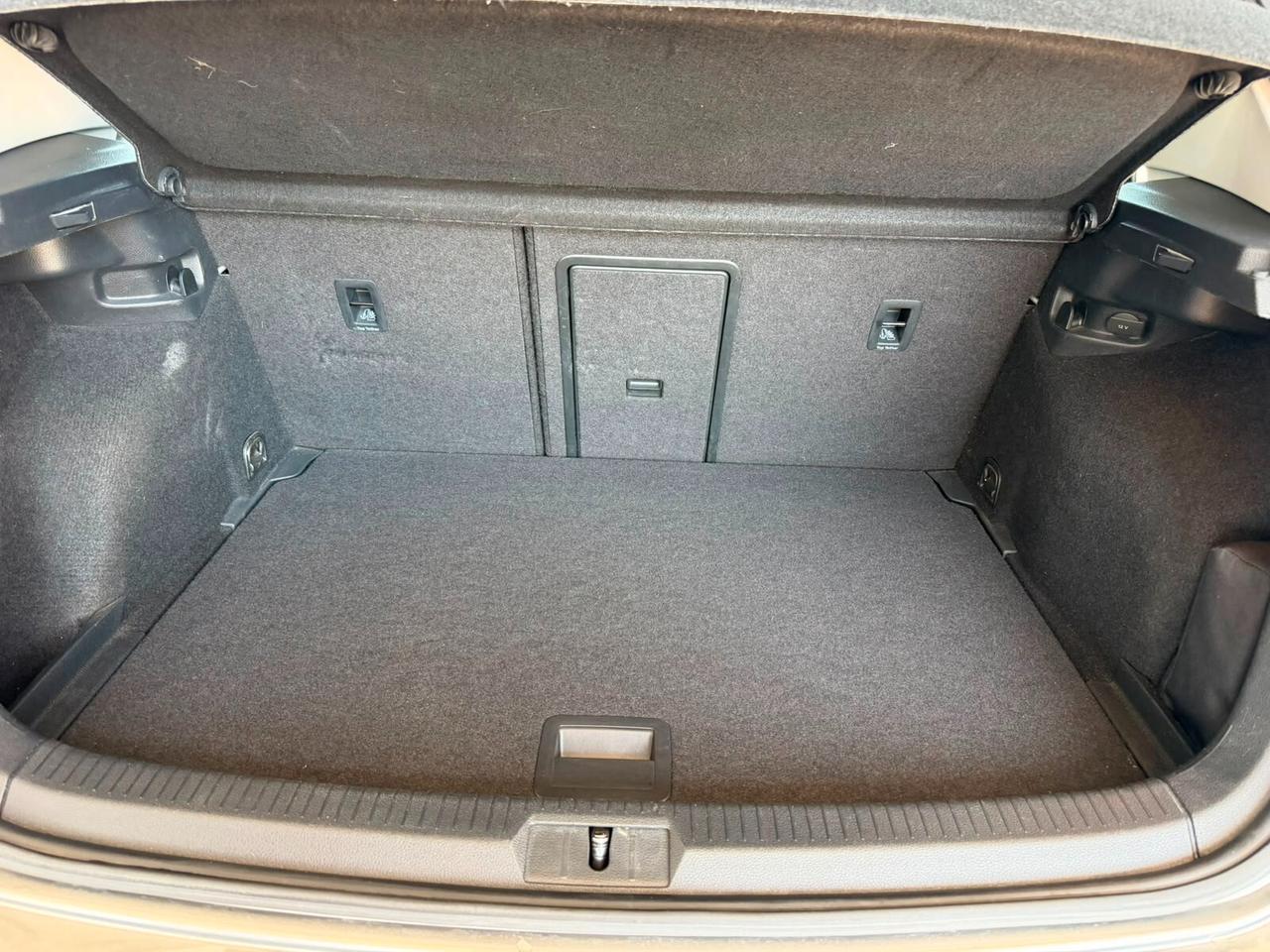 Volkswagen Golf 1.5 TGI DSG 5p. Executive BlueMotion Technology