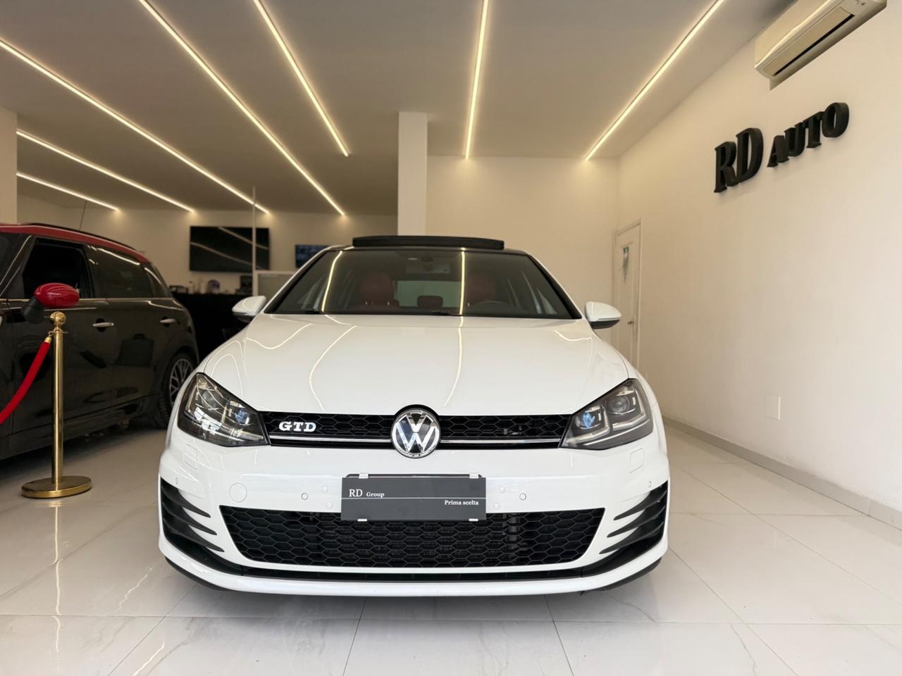 Volkswagen Golf GTD 2.0 TDI 184cv Tetto apribile Parcheggio automatico