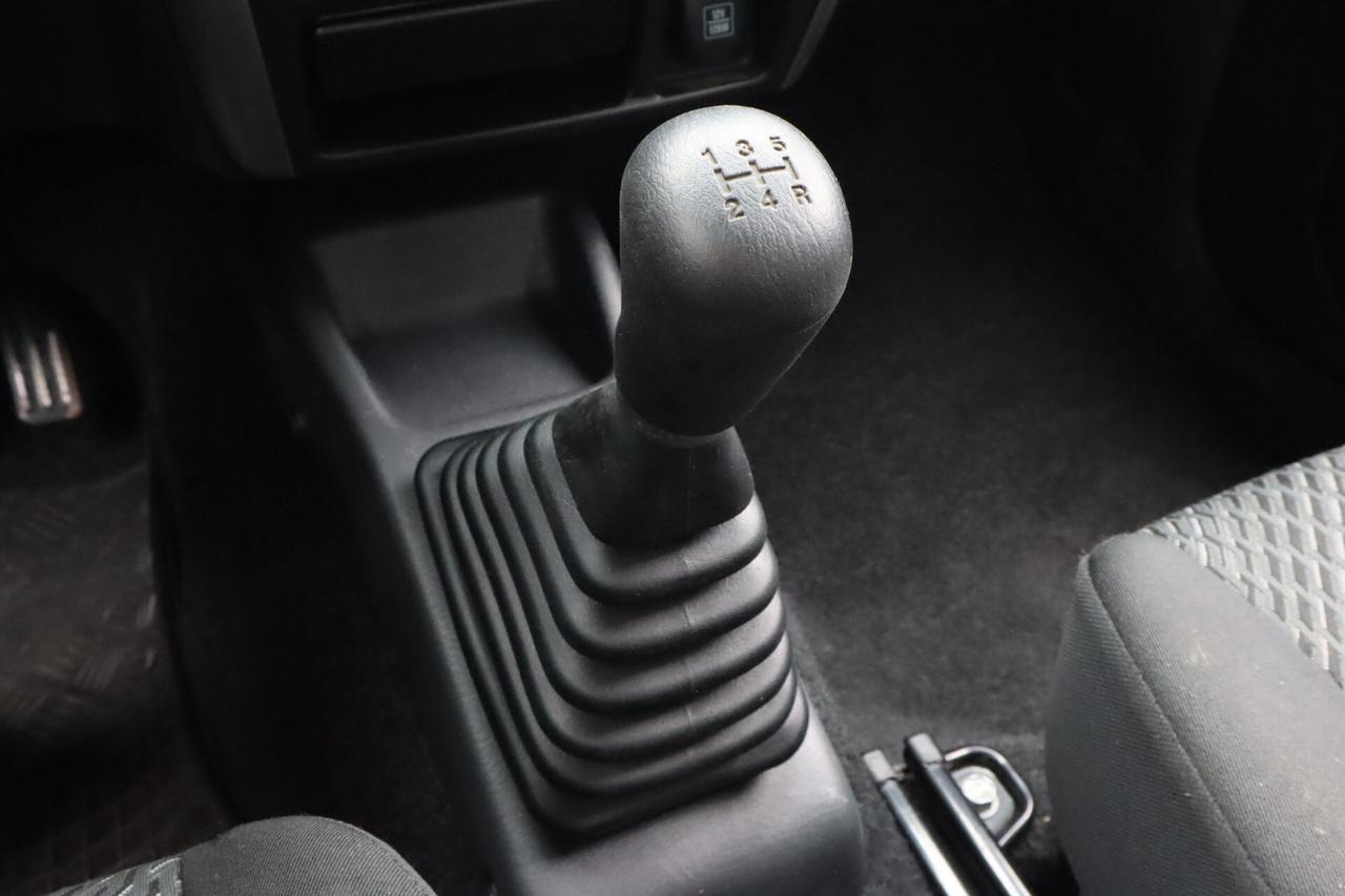 Suzuki Jimny 1.3 4X4 84CV GANCIO DI TRAINO PELLE CLIMA