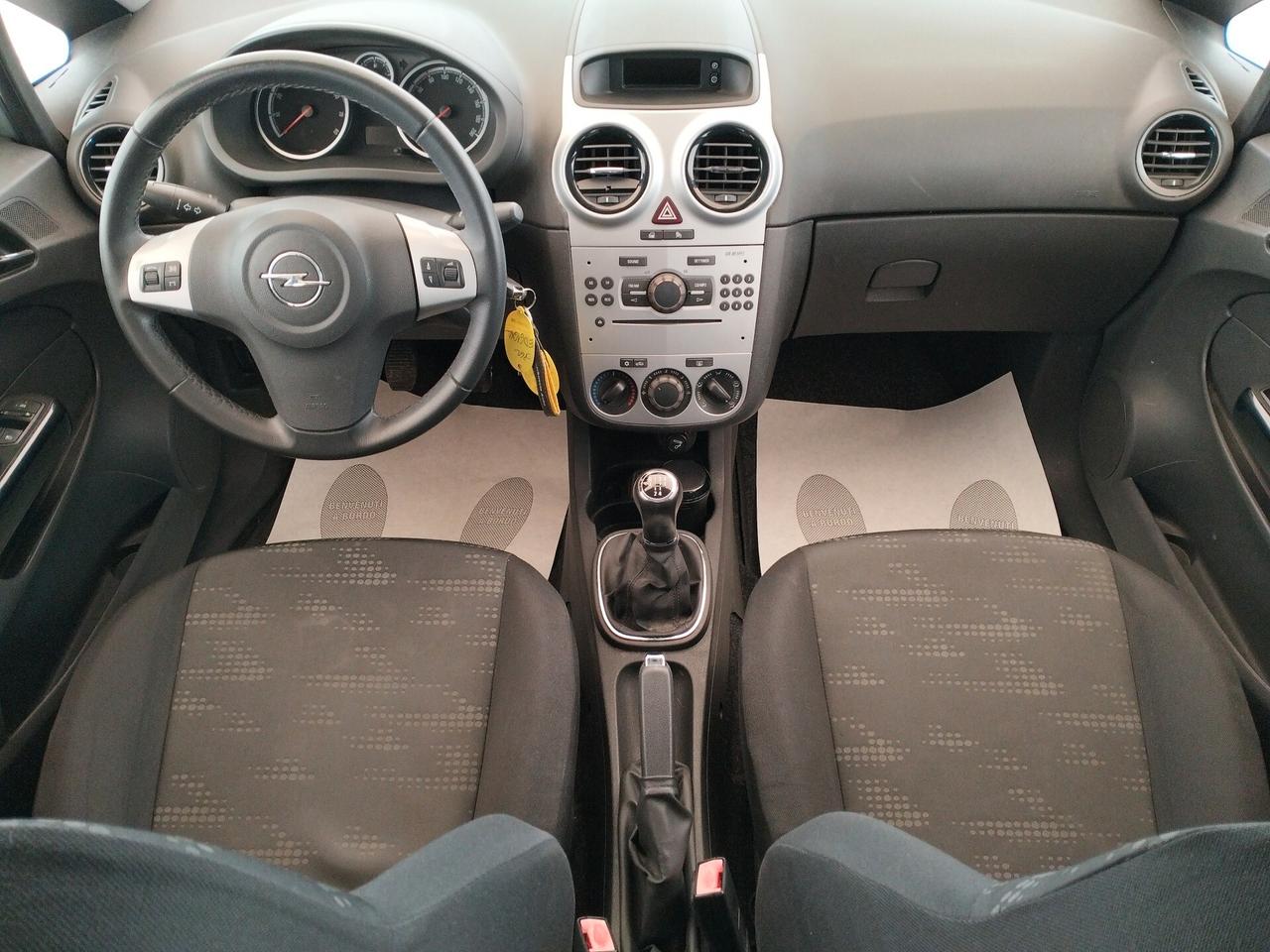 Opel Corsa 1.2 5p - NEOPATENTATI