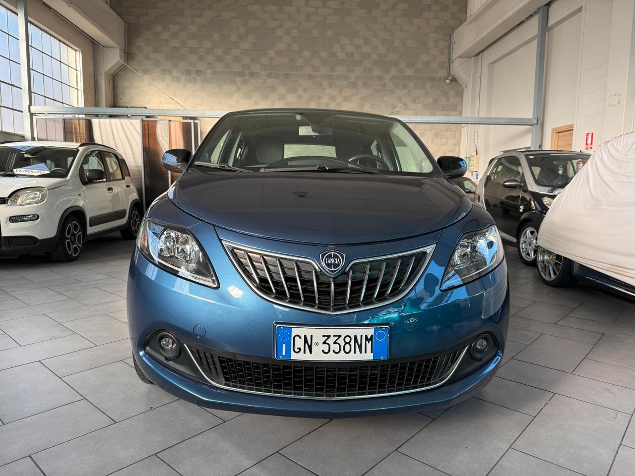 Lancia Ypsilon 1.0 FireFly 5 porte S&S Hybrid Gold