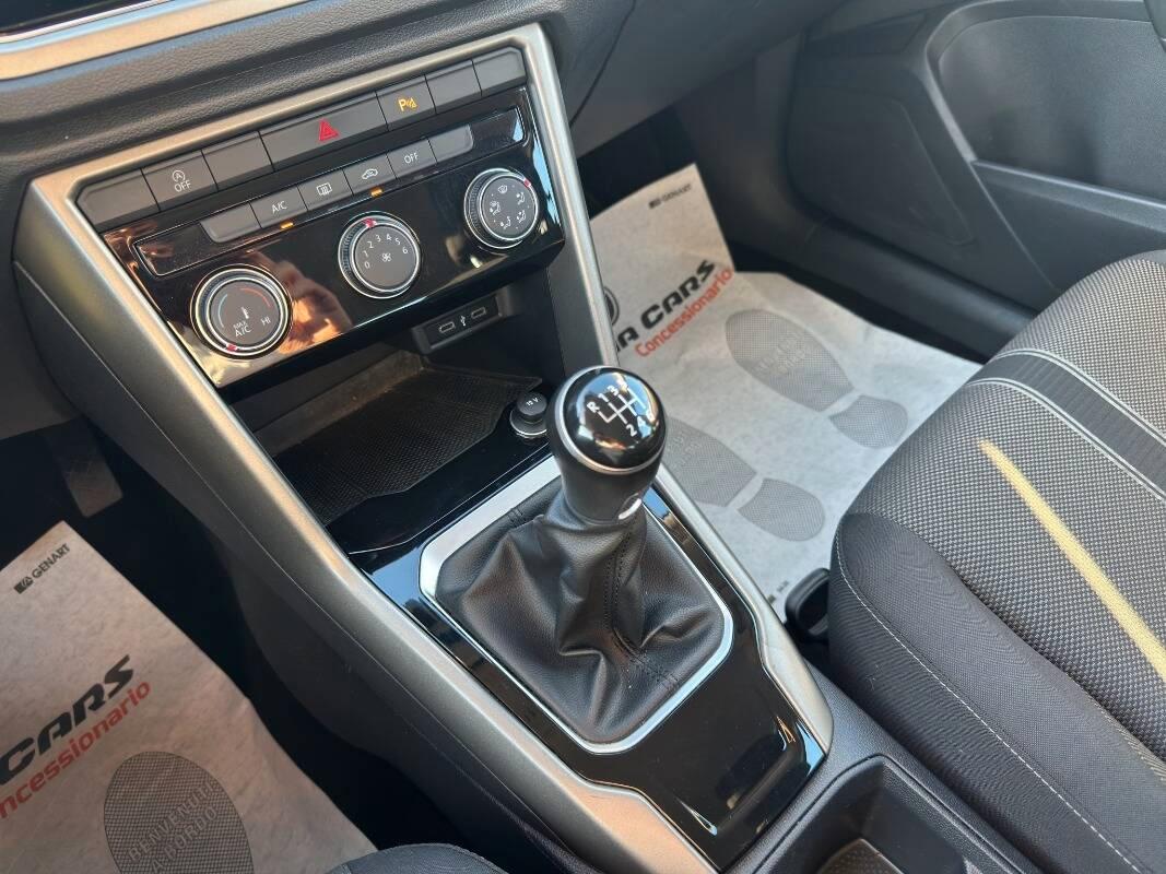 Volkswagen T-Roc 1.0 tsi Style 110cv CON CARPLAY