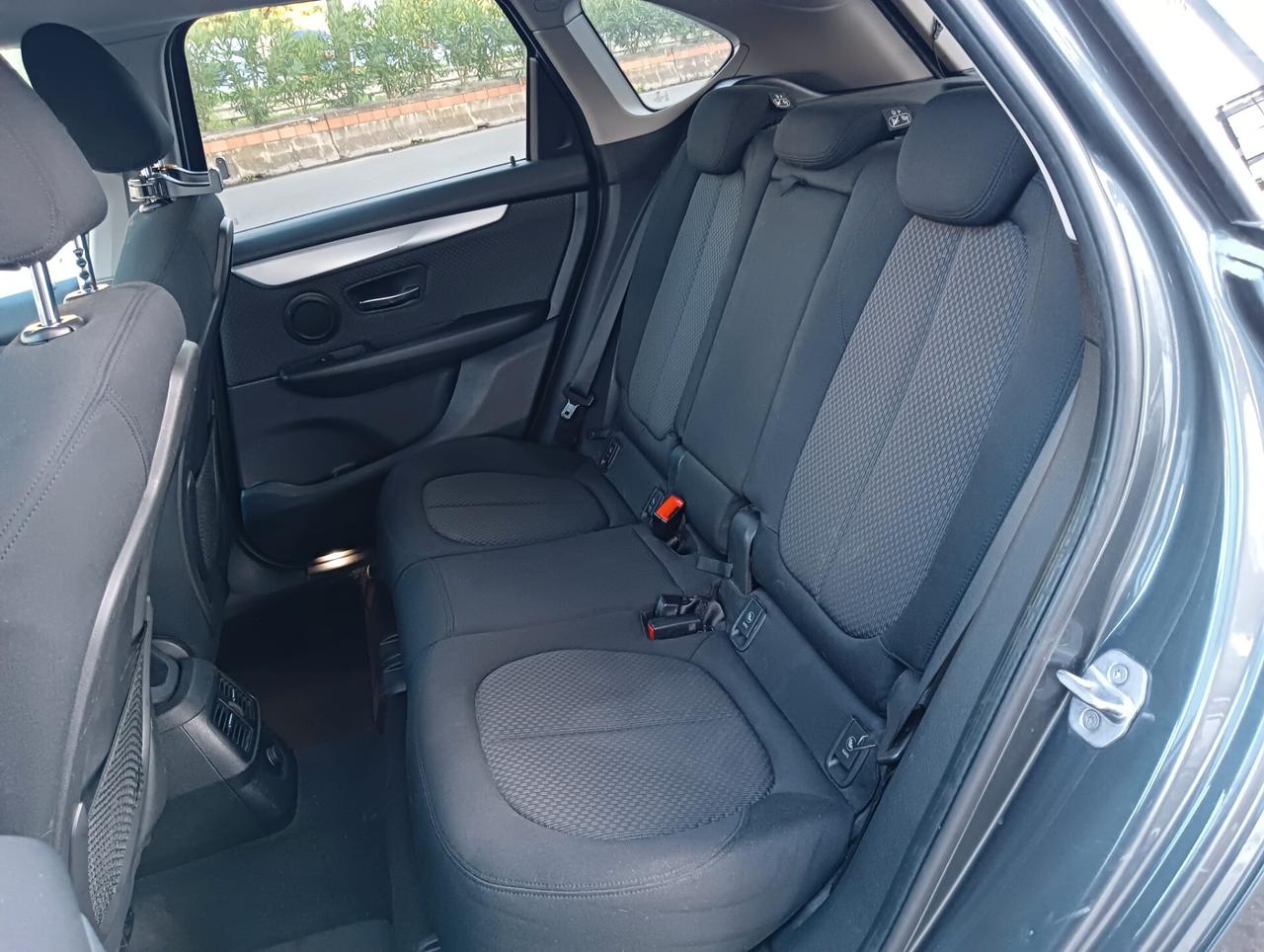 Bmw 218 218d Active Tourer Advantage