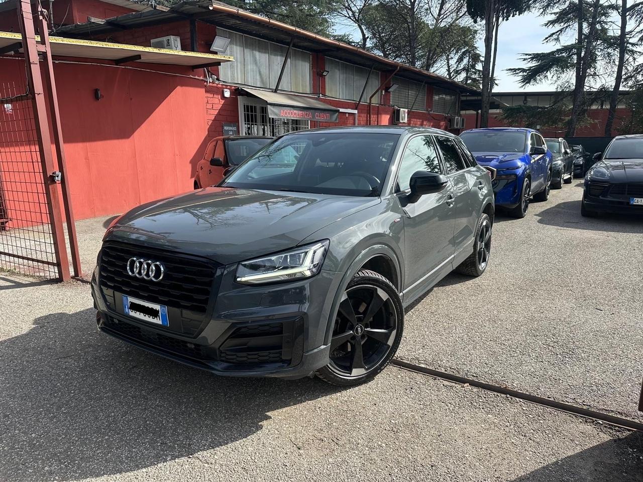 Audi Q2 30 TDI S tronic line Edition exterior fari led *promo*