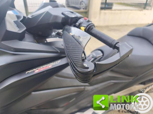 KYMCO AK 550 BLACK