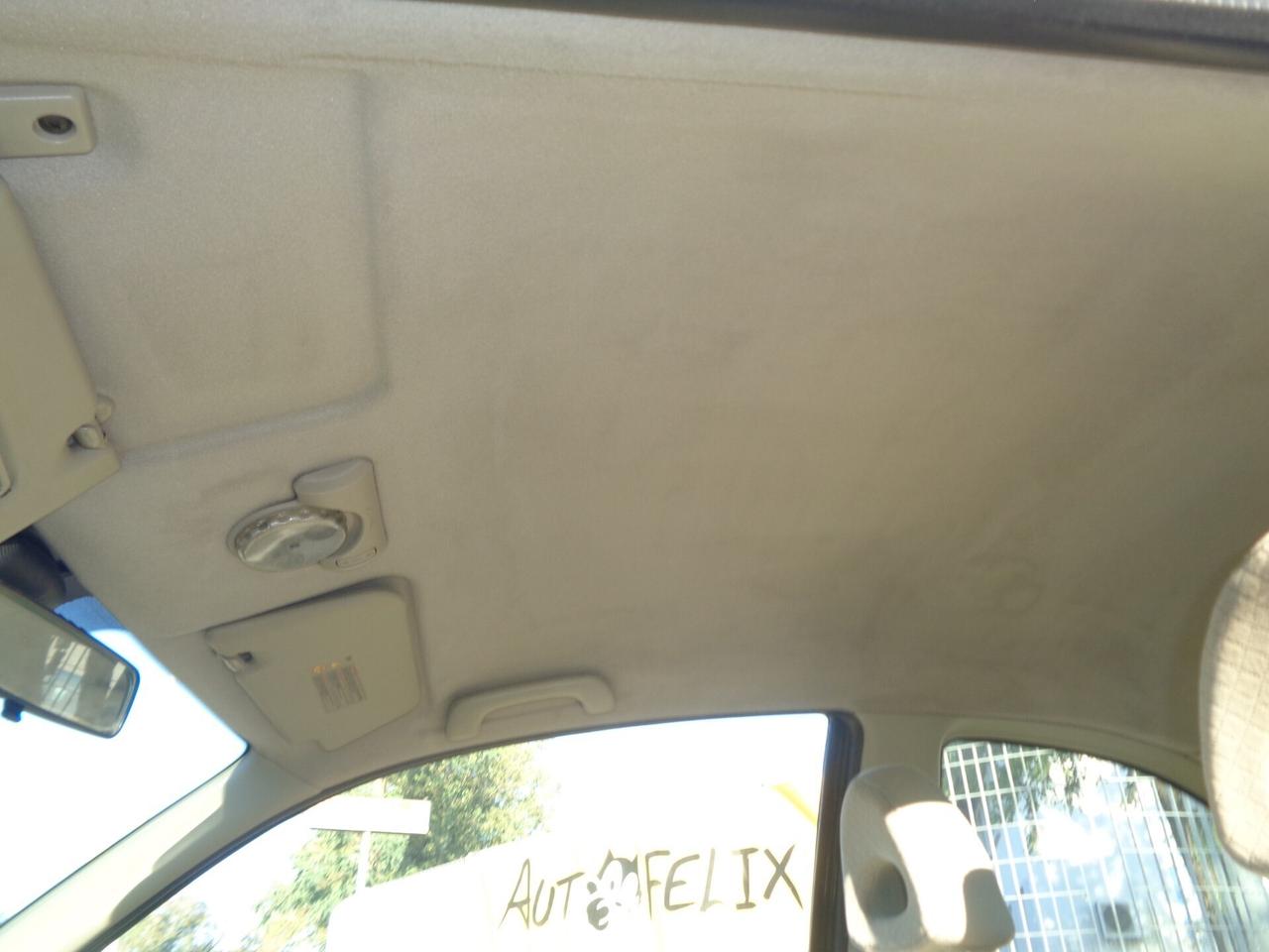 Nissan Micra 1.0 16V 3 porte