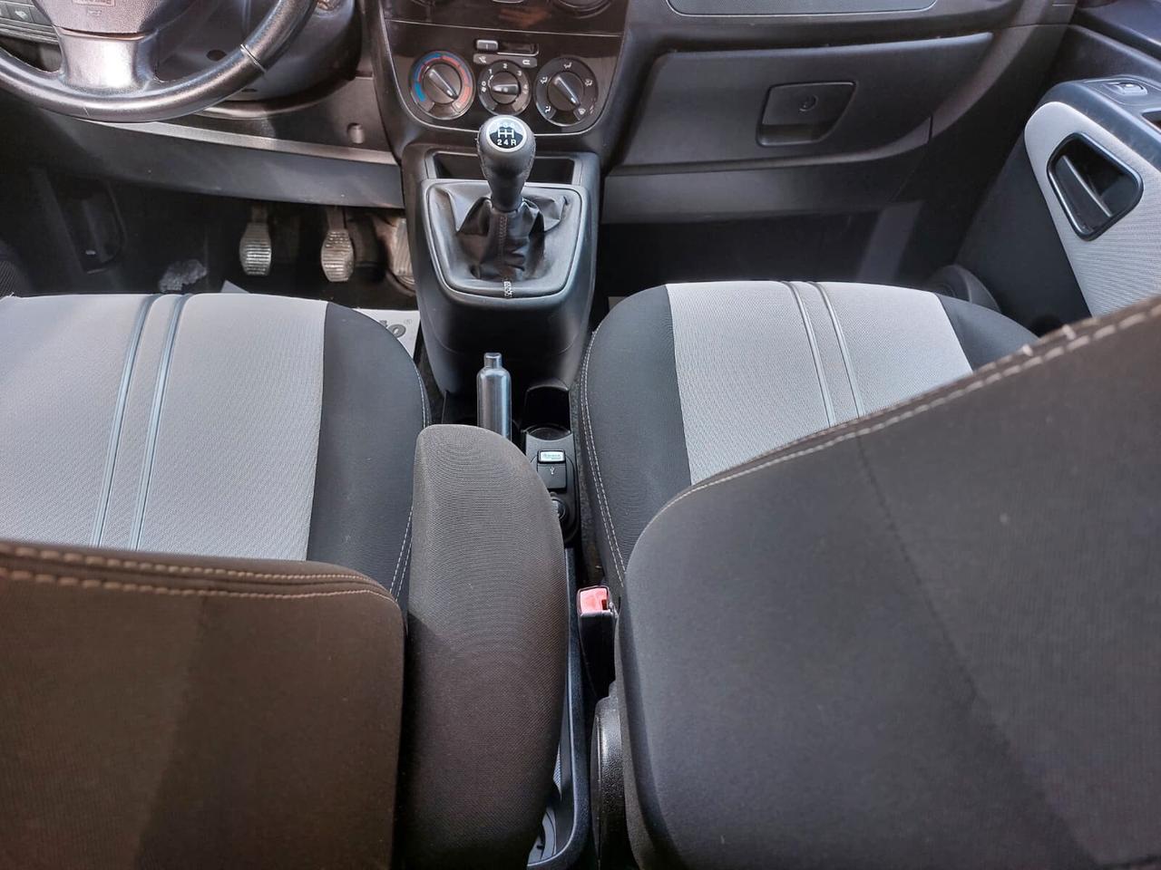 QUBO 1.3 Multijet Lounge Cat.Euro6