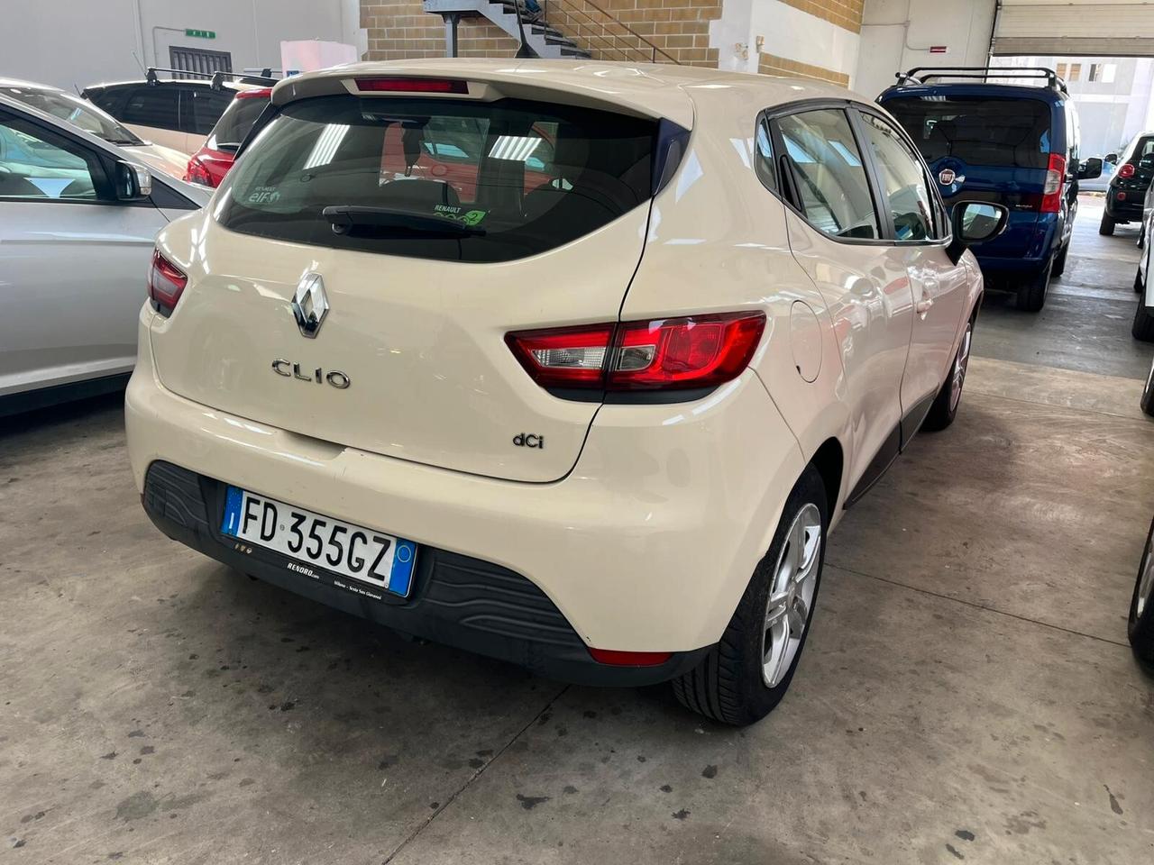 Renault Clio 1.5 dCi 8V 75CV 5 porte Costume National