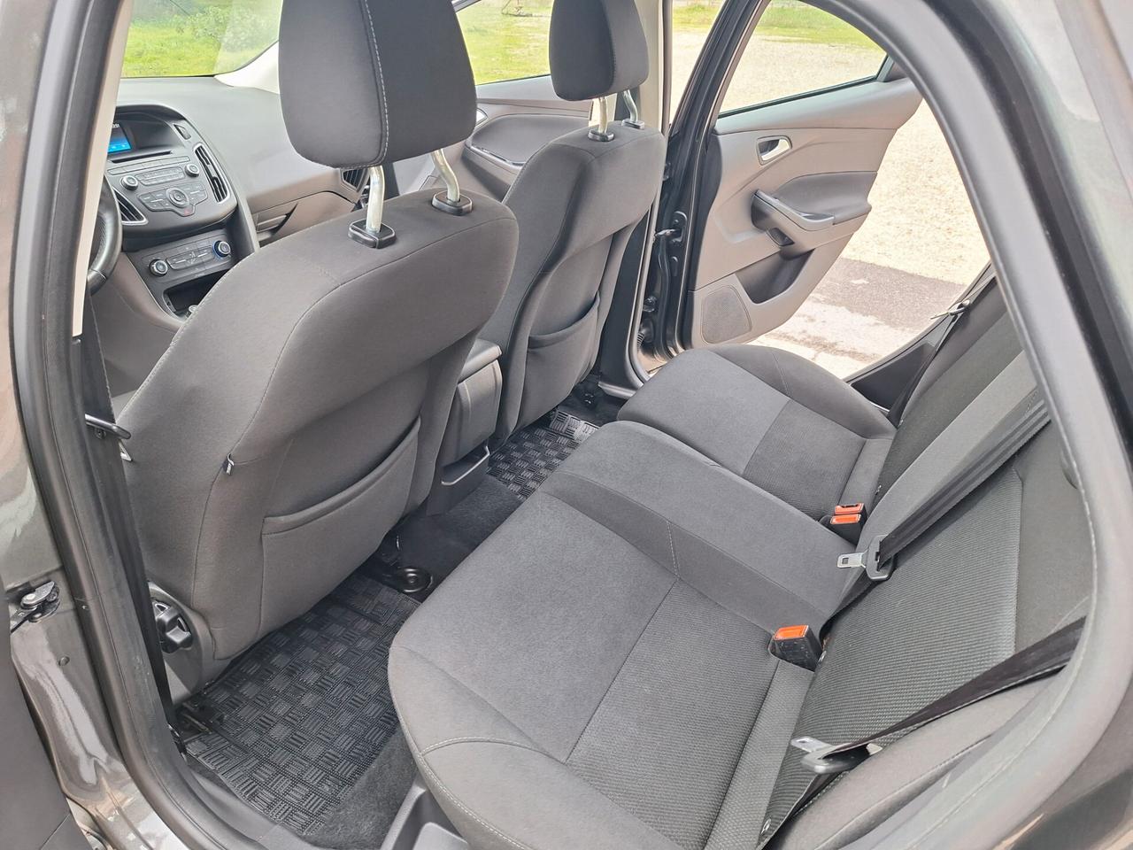 Ford Focus 1.5 TDCi BERLINA 124000 KM 2015